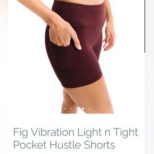 NWTB Zyia Fig Vibration Light n Tight Pocket Hustle Shorts. Size XL (12)